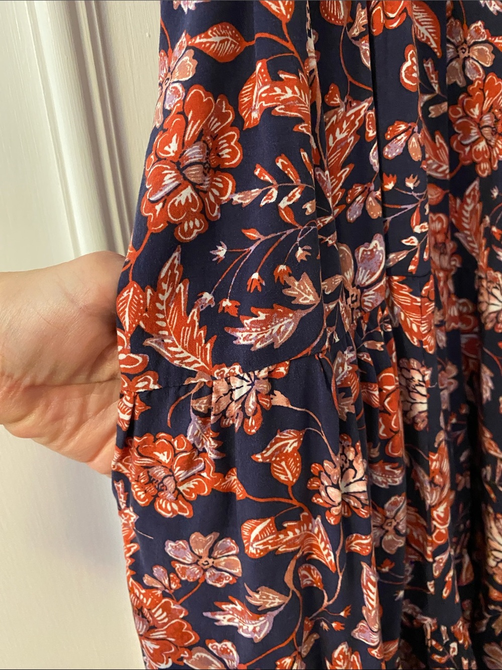 Old Navy Floral Spaghetti-Strap Sundress in Navy and Rust with pockets - Picture 5 of 7